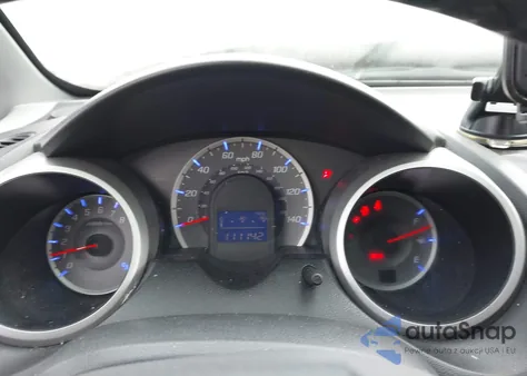 2010 Honda Fit Sport из США, поврежденный, VIN JHMGE8H49AC026357